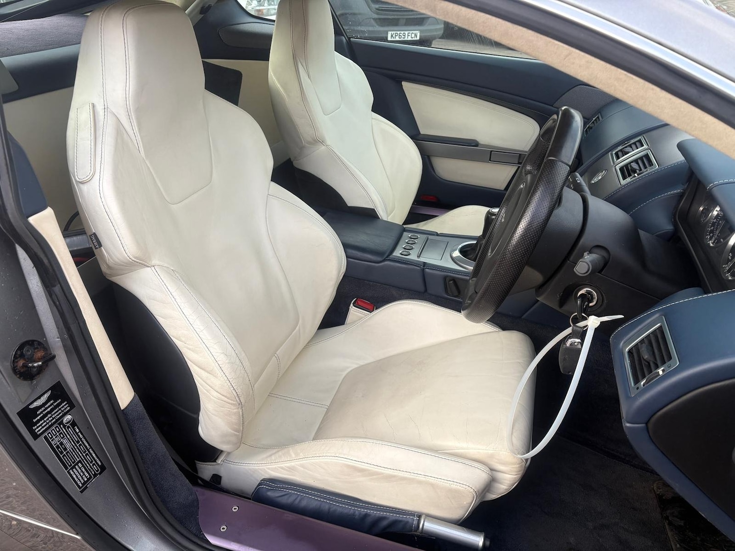 Used Aston Martin Vantage 2006 for sale - 77932450: Photo 8