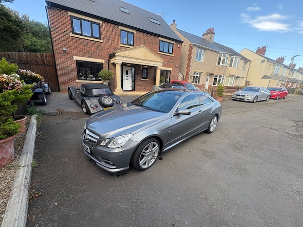 Used Mercedes-Benz E-Class 2009 for sale - 75299885: Photo 5
