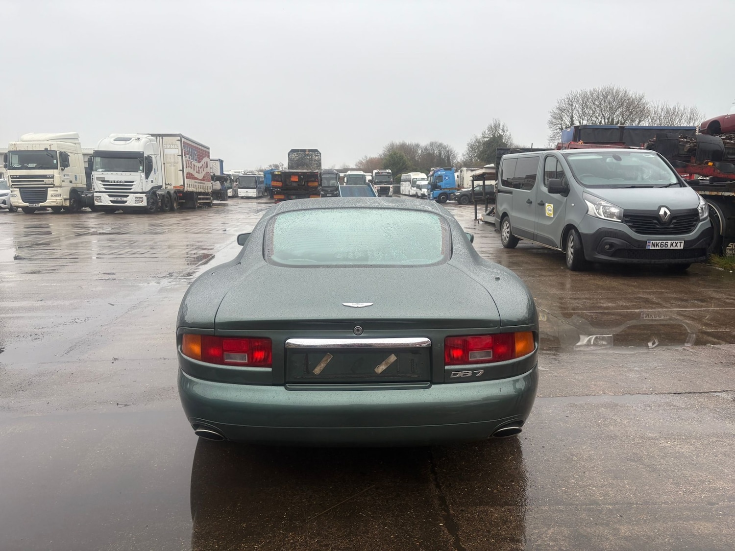 Used Aston Martin DB7 1995 for sale - 76693296: Photo 14