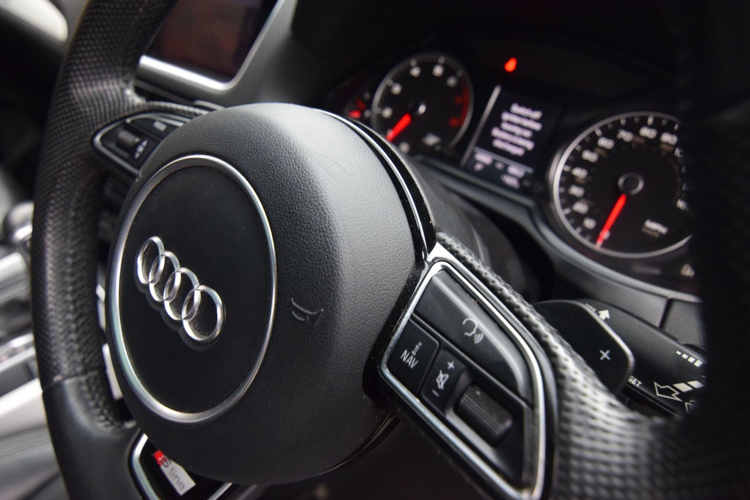 Used Audi Q5 2013 for sale - 76722511: Photo 32