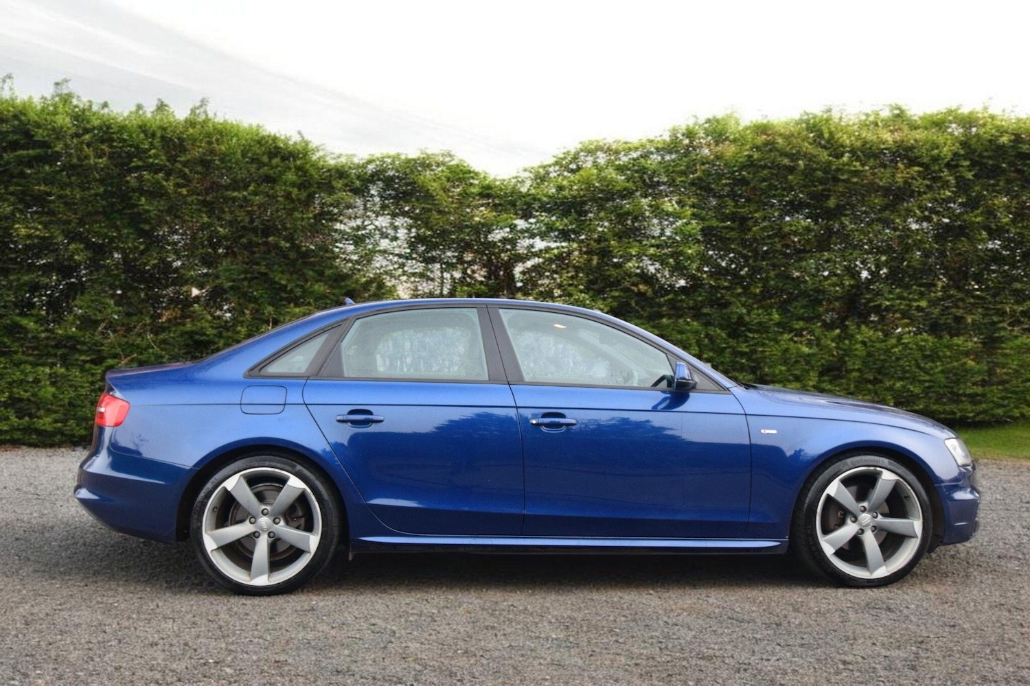 Used Audi A4 for sale - 77853971: Photo 2