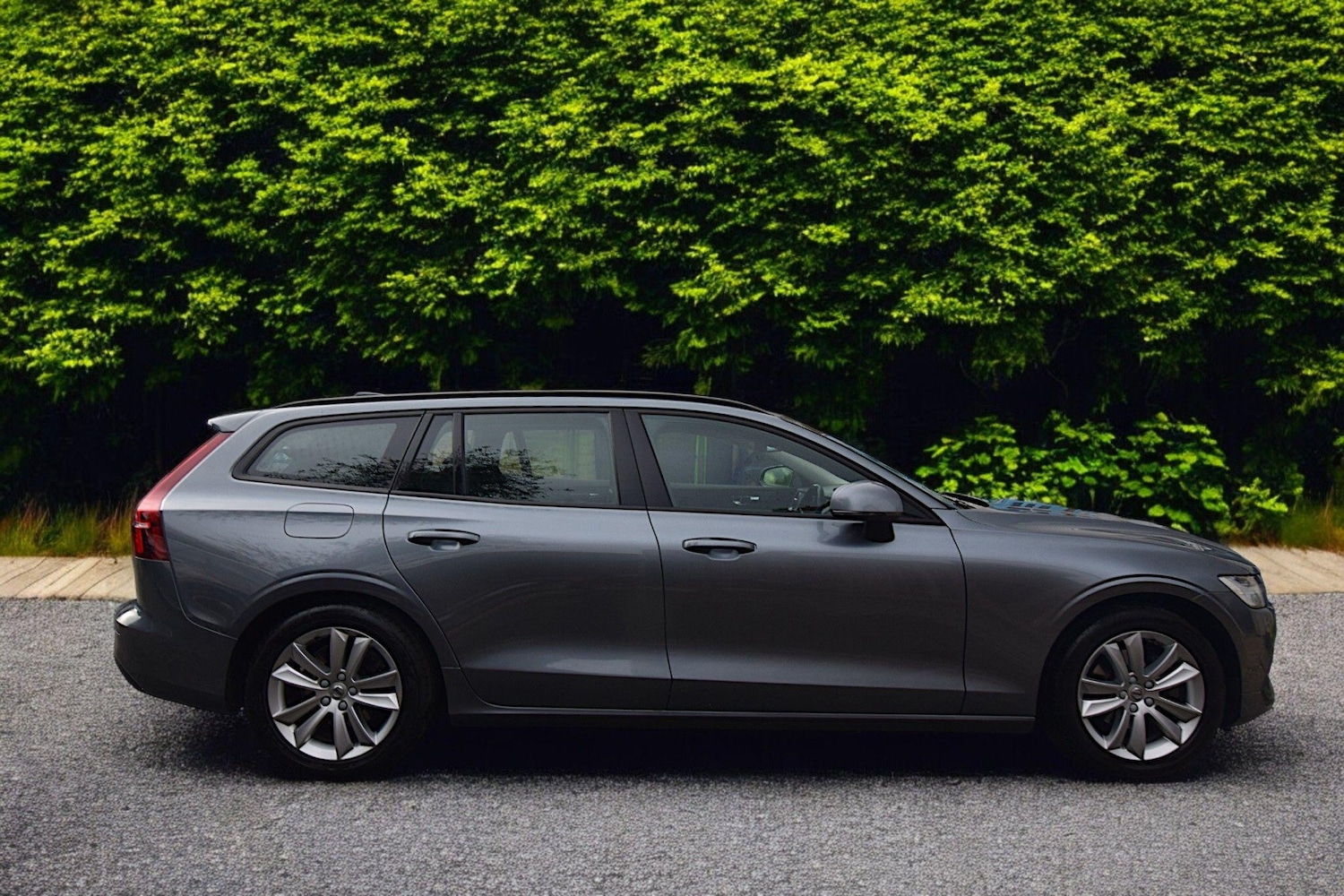 Used Volvo V60 2018 for sale - 76786740: Photo 2