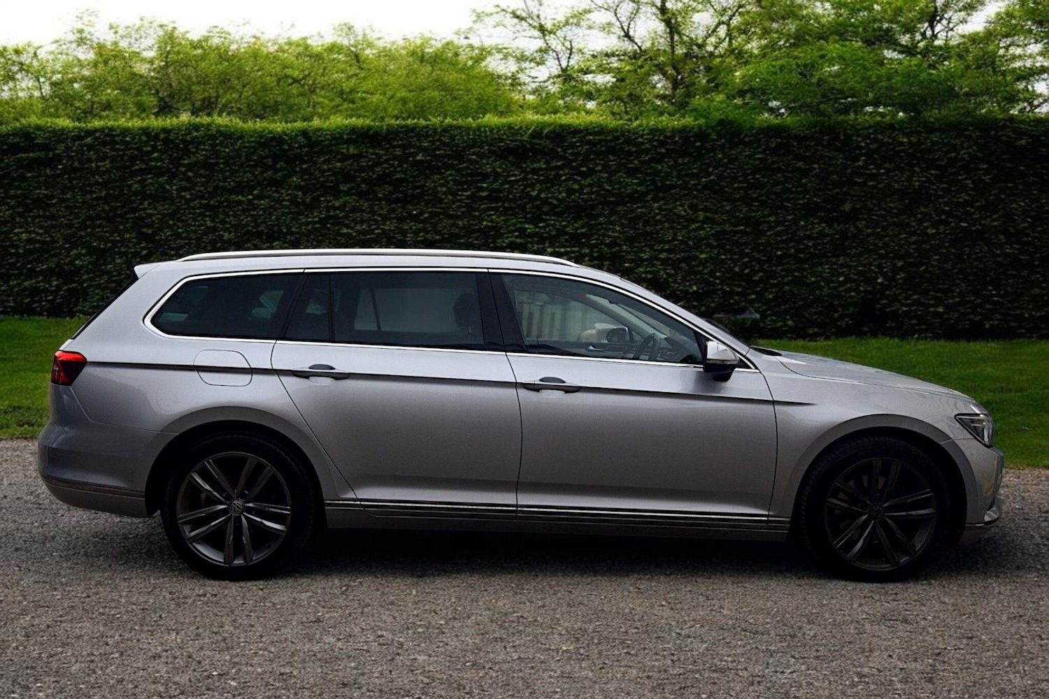 Used Volkswagen Passat 2015 for sale - 77982503: Photo 2