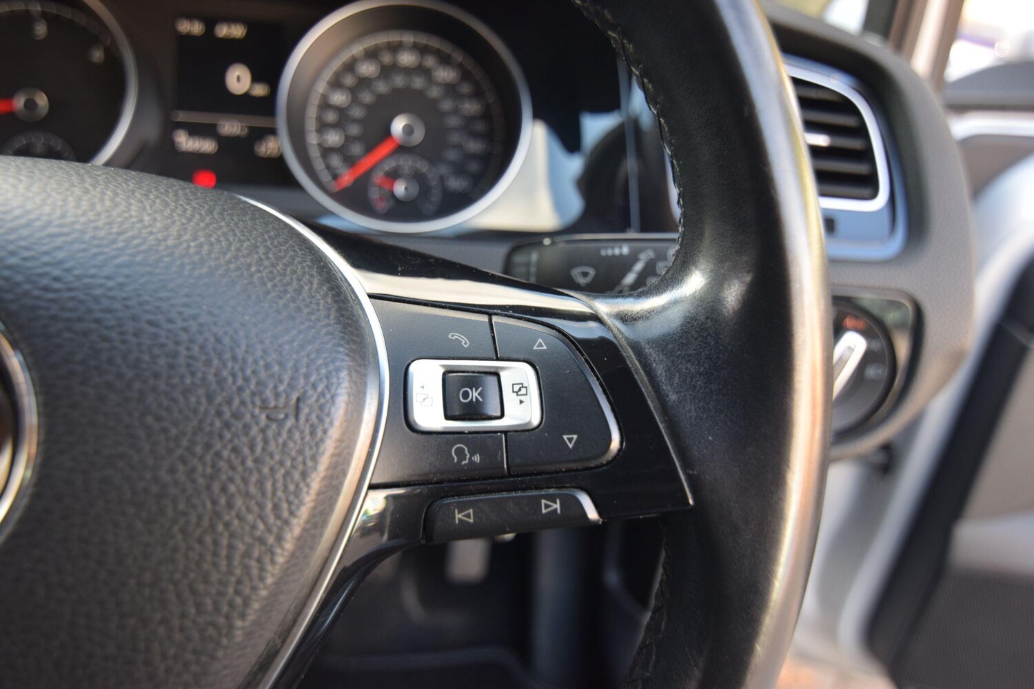 Used Volkswagen Golf for sale - 78127444: Photo 23