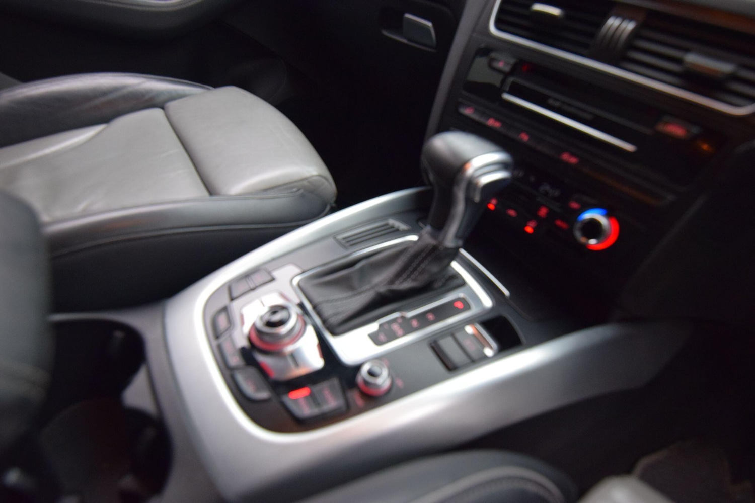 Used Audi Q5 2015 for sale - 77040763: Photo 31