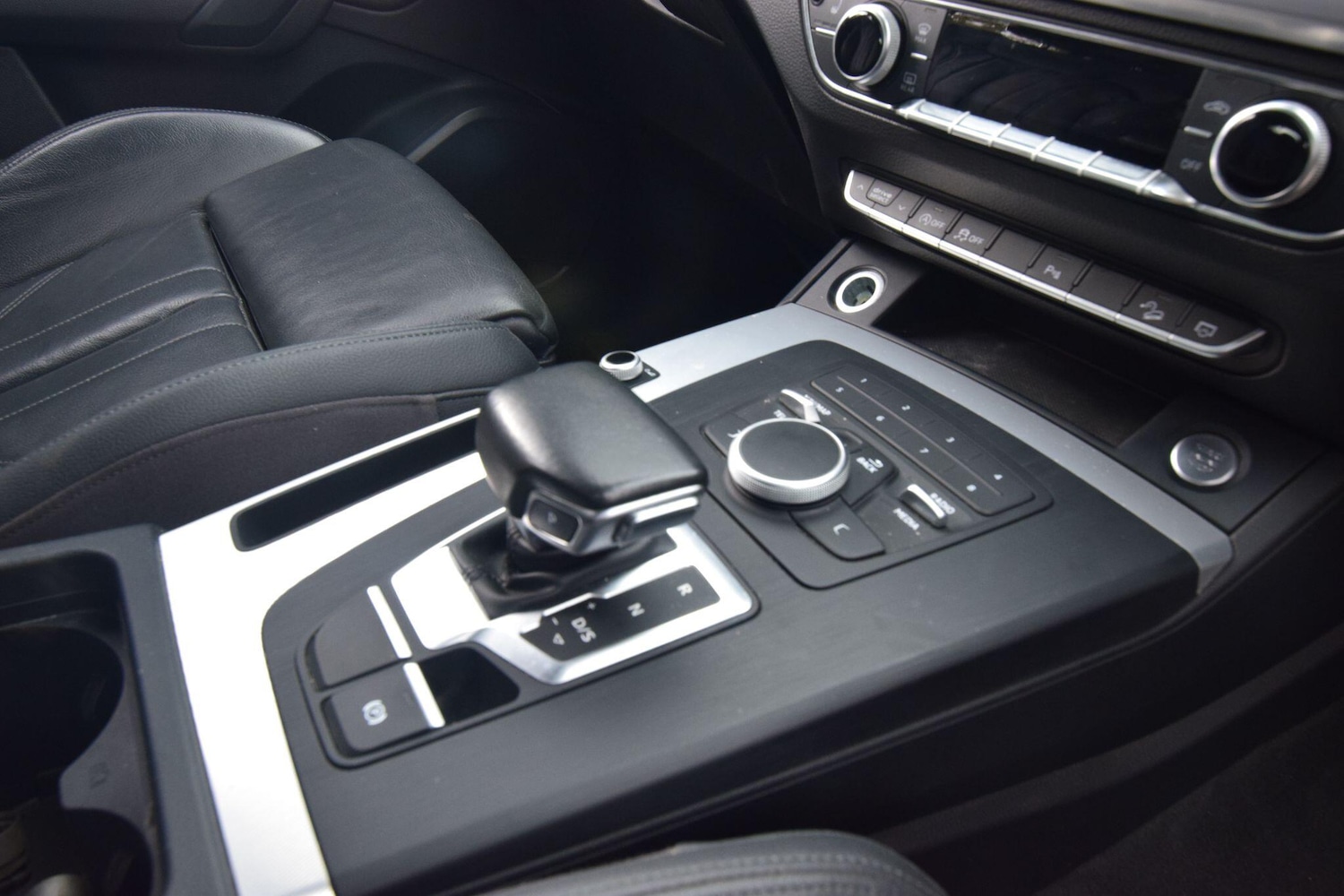 Used Audi Q5 2017 for sale - 77909015: Photo 15