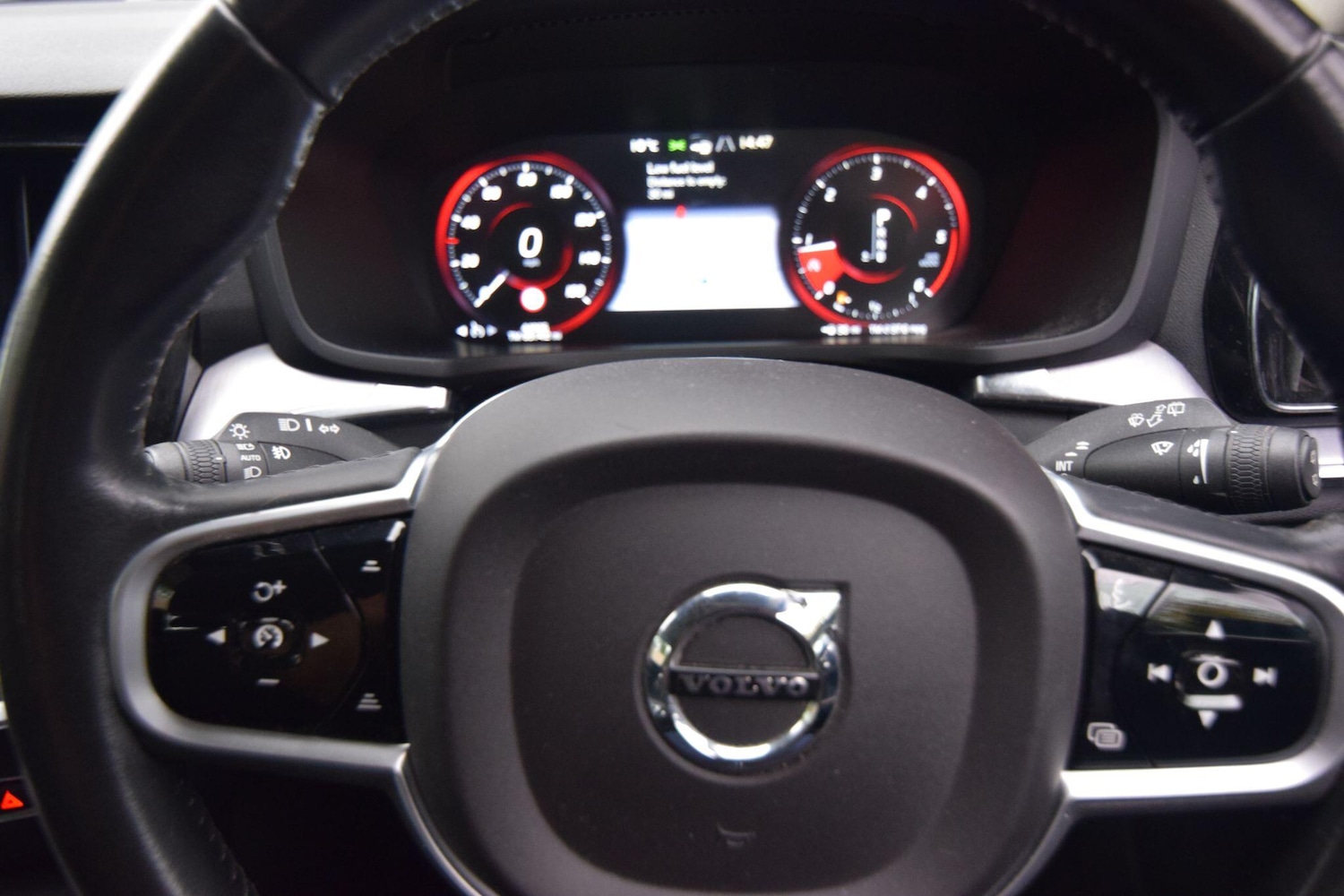 Used Volvo V60 2018 for sale - 76722507: Photo 17