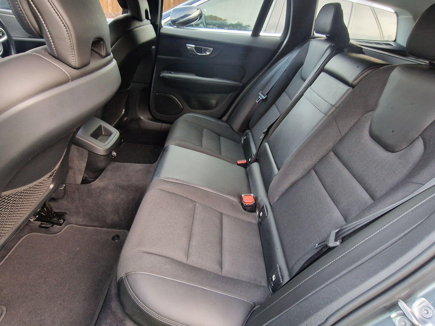 Used Volvo V60 2018 for sale - 76722507: Photo 23