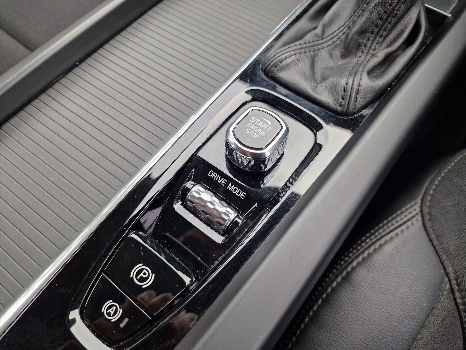 Used Volvo V60 2018 for sale - 76722507: Photo 33