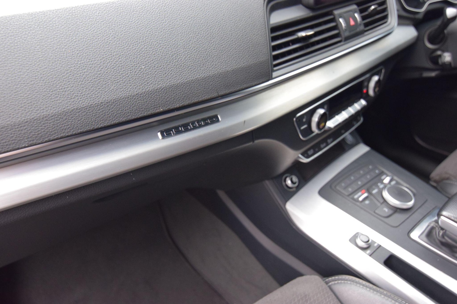 Used Audi Q5 2017 for sale - 76722509: Photo 13