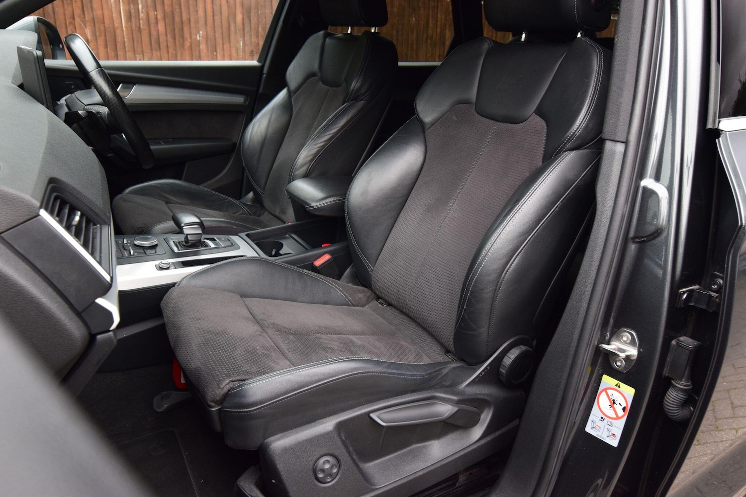 Used Audi Q5 2017 for sale - 76722509: Photo 16