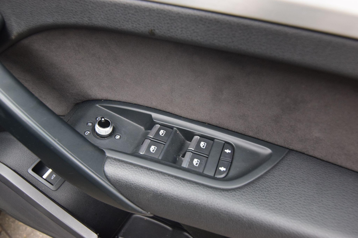 Used Audi Q5 2017 for sale - 76722509: Photo 34