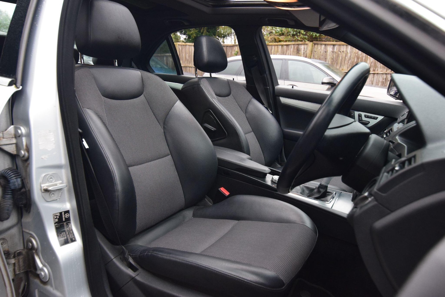 Used Mercedes-Benz C Class 2007 for sale - 77612305: Photo 13