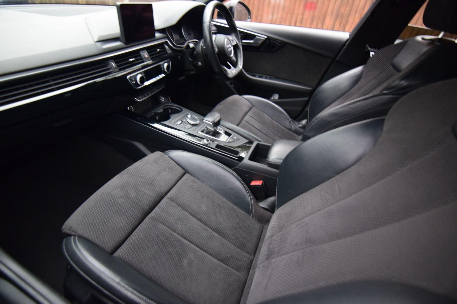 Used Audi A4 Avant for sale - 77670810: Photo 15