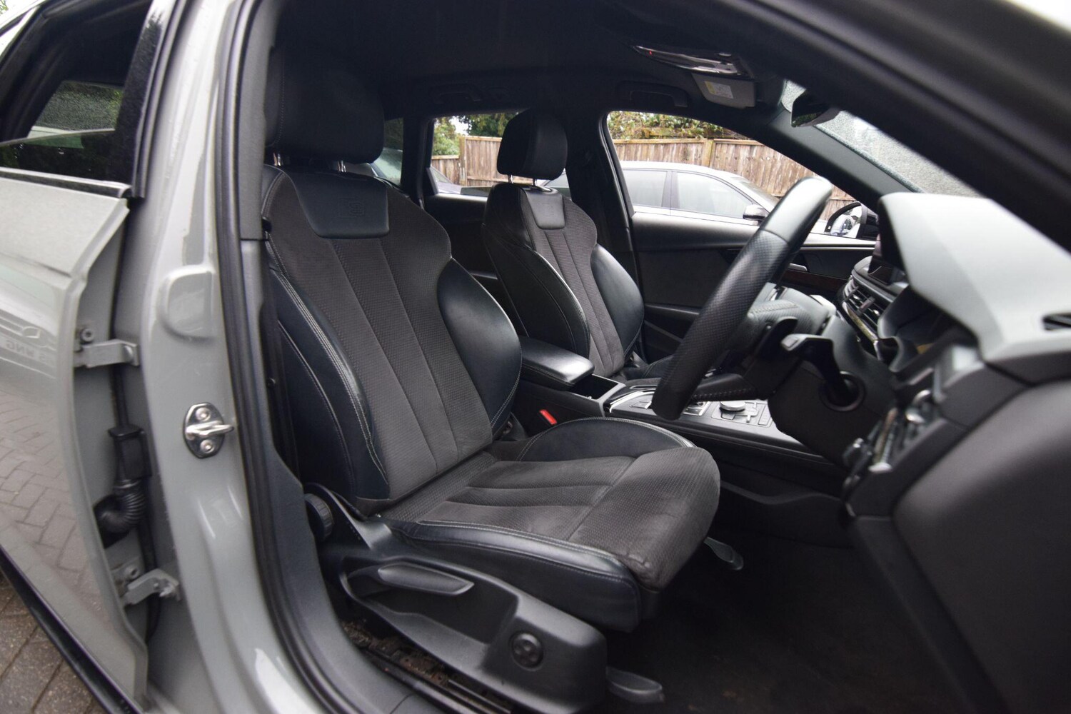 Used Audi A4 Avant for sale - 77670810: Photo 44