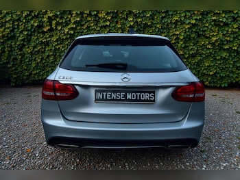 Used Mercedes-Benz C Class 2015 for sale - 77559361: Photo