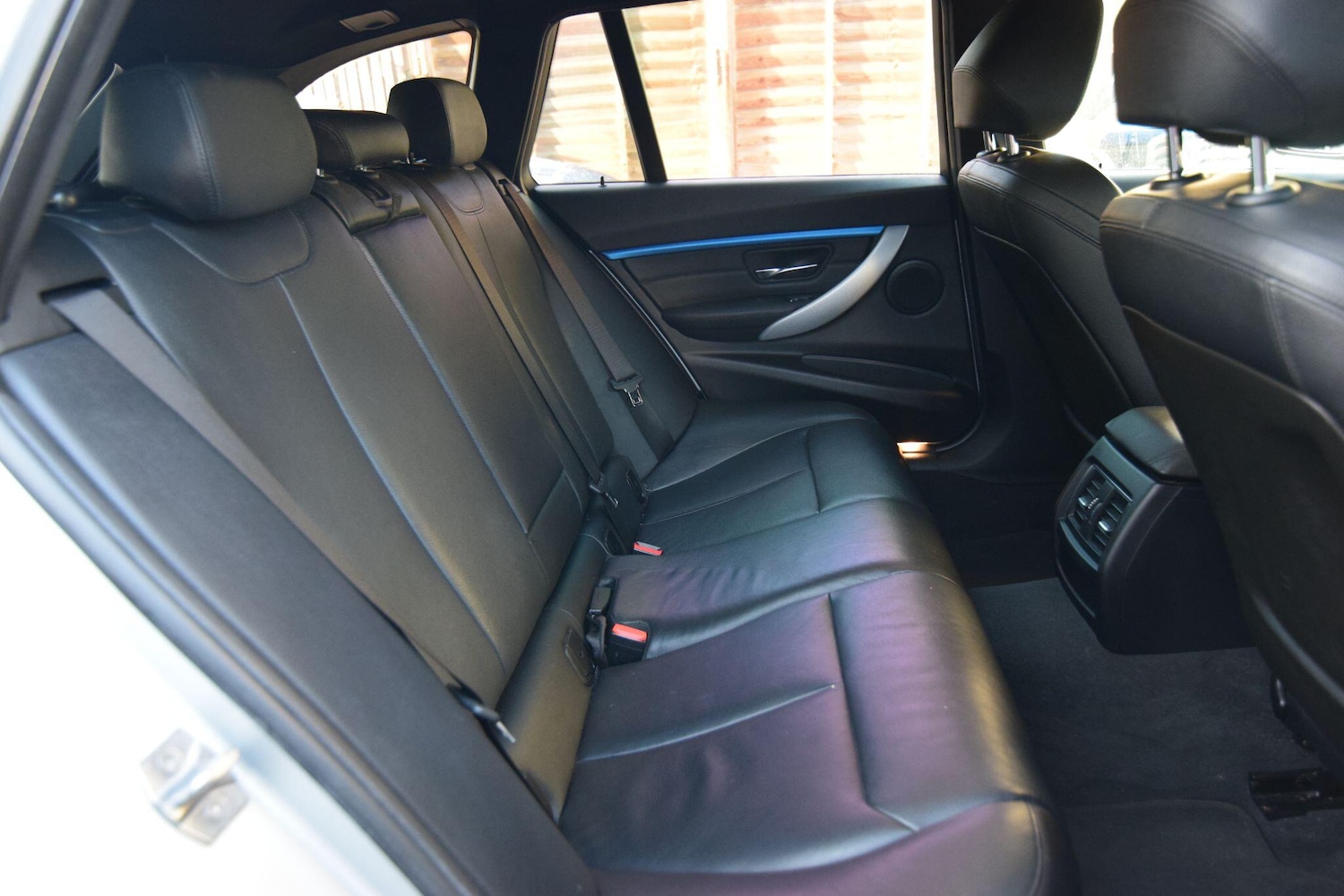 Used BMW 3 Series 2017 for sale - 77074192: Photo 31