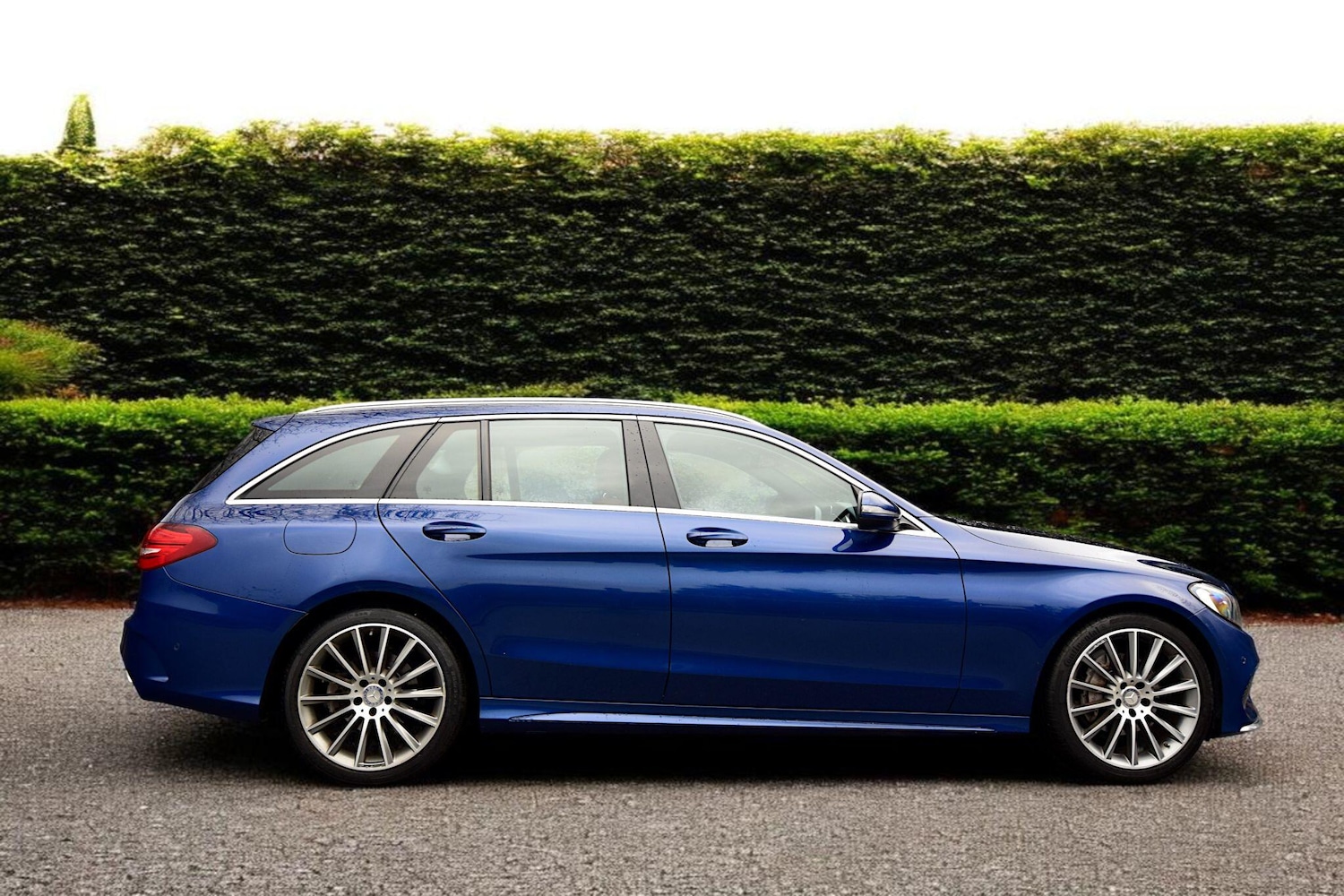 Used Mercedes-Benz C Class 2017 for sale - 77892980: Photo 2