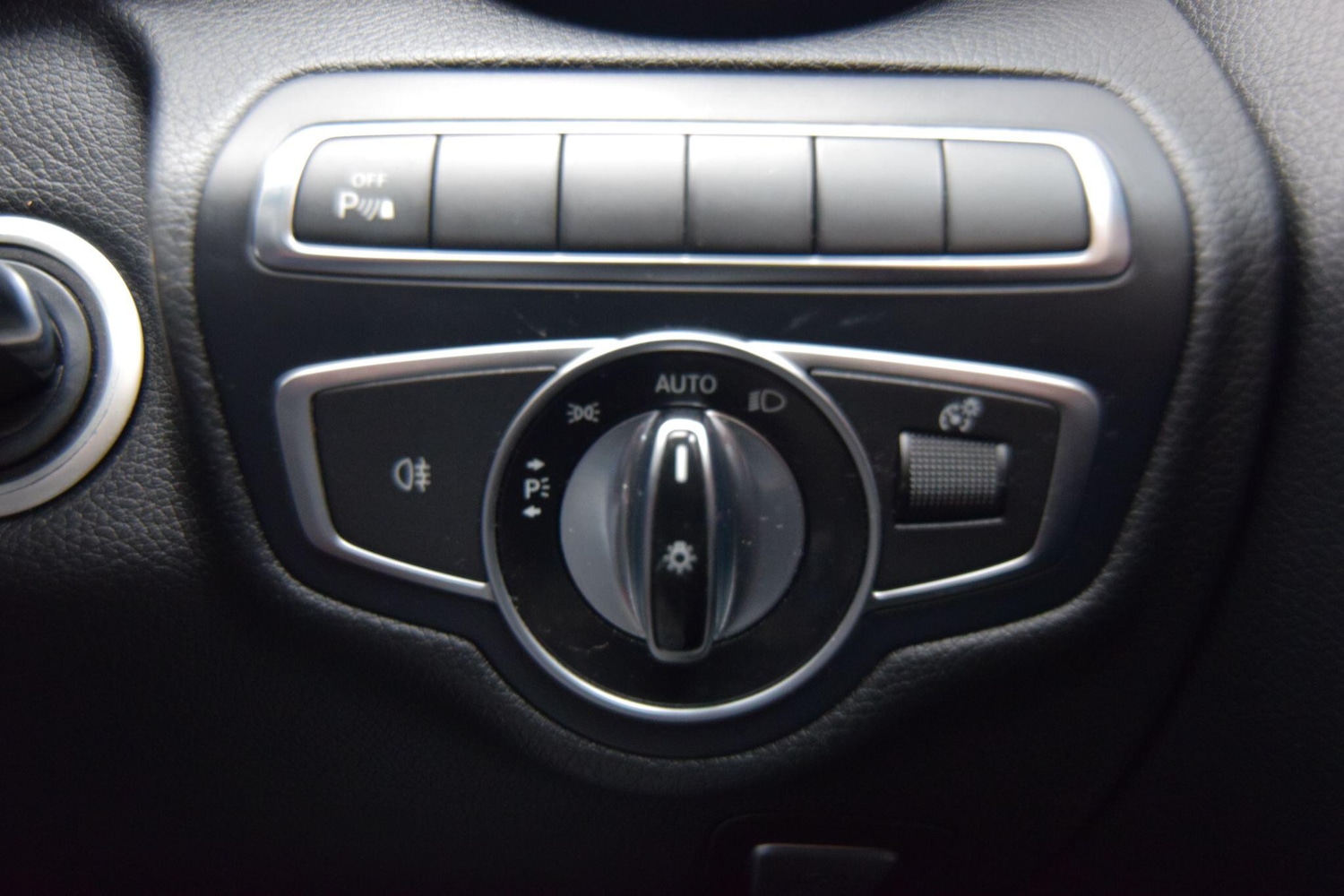 Used Mercedes-Benz C Class 2017 for sale - 77625215: Photo 28