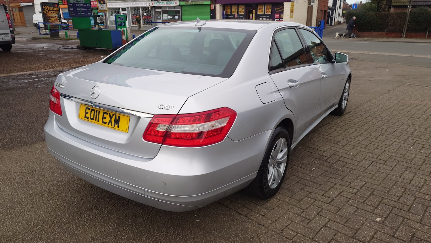 Used Mercedes-Benz E Class 2011 for sale - 76975395: Photo 7