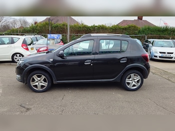 Used Dacia Sandero Stepway 2016 for sale - 75931514: Photo
