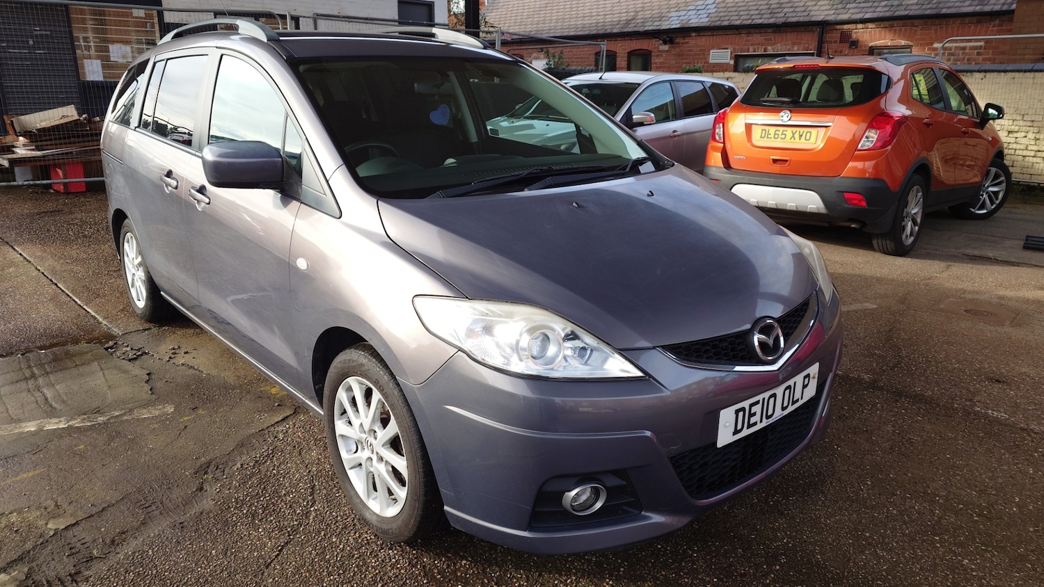 Used Mazda Mazda5 2010 for sale - 77350084: Photo 2