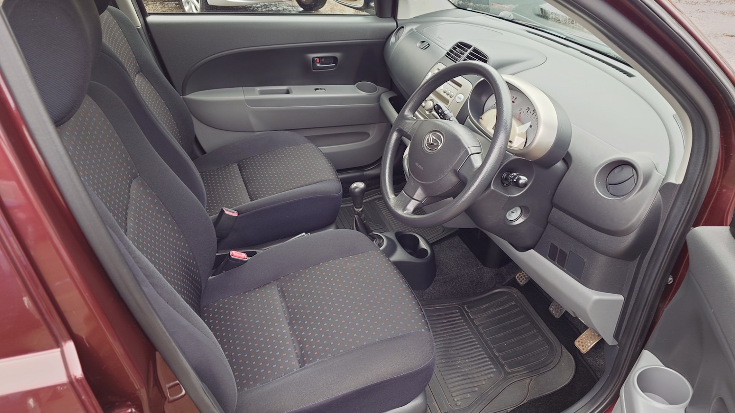 Used Daihatsu Sirion 2008 for sale - 77760561: Photo 9