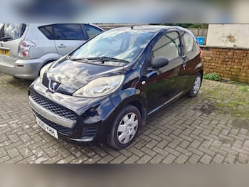 Used Peugeot 107 2010 for sale - 77690906: Photo