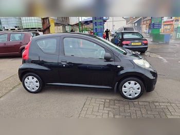 Used Peugeot 107 2010 for sale - 77690906: Photo