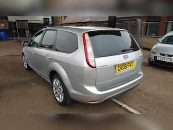 Used Ford Focus 2009 for sale - 77418642: Photo