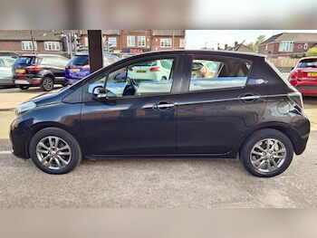 Used Toyota Yaris 2014 for sale - 78150395: Photo
