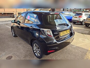 Used Toyota Yaris 2014 for sale - 78150395: Photo