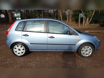 Used Ford Fiesta 2005 for sale - 75931530: Photo