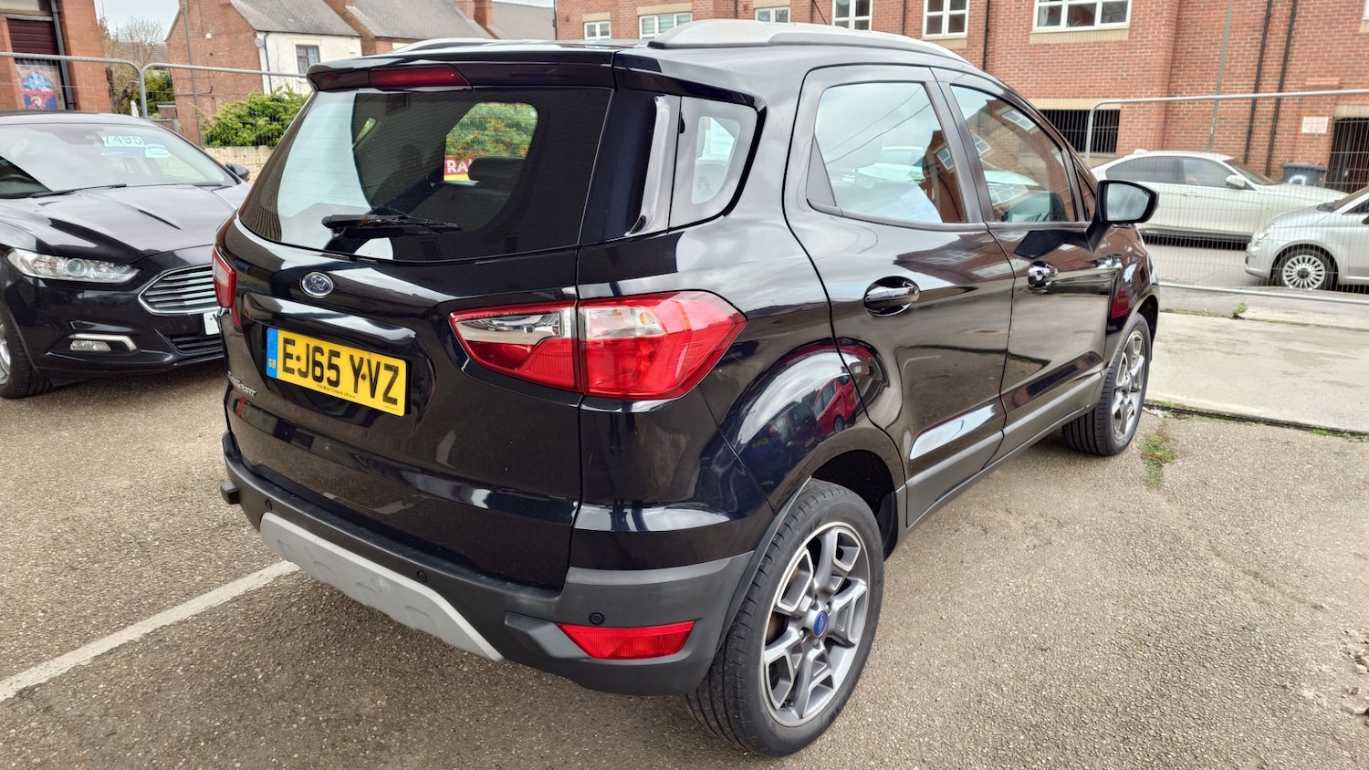 Used Ford Ecosport 2015 for sale - 77907005: Photo 12