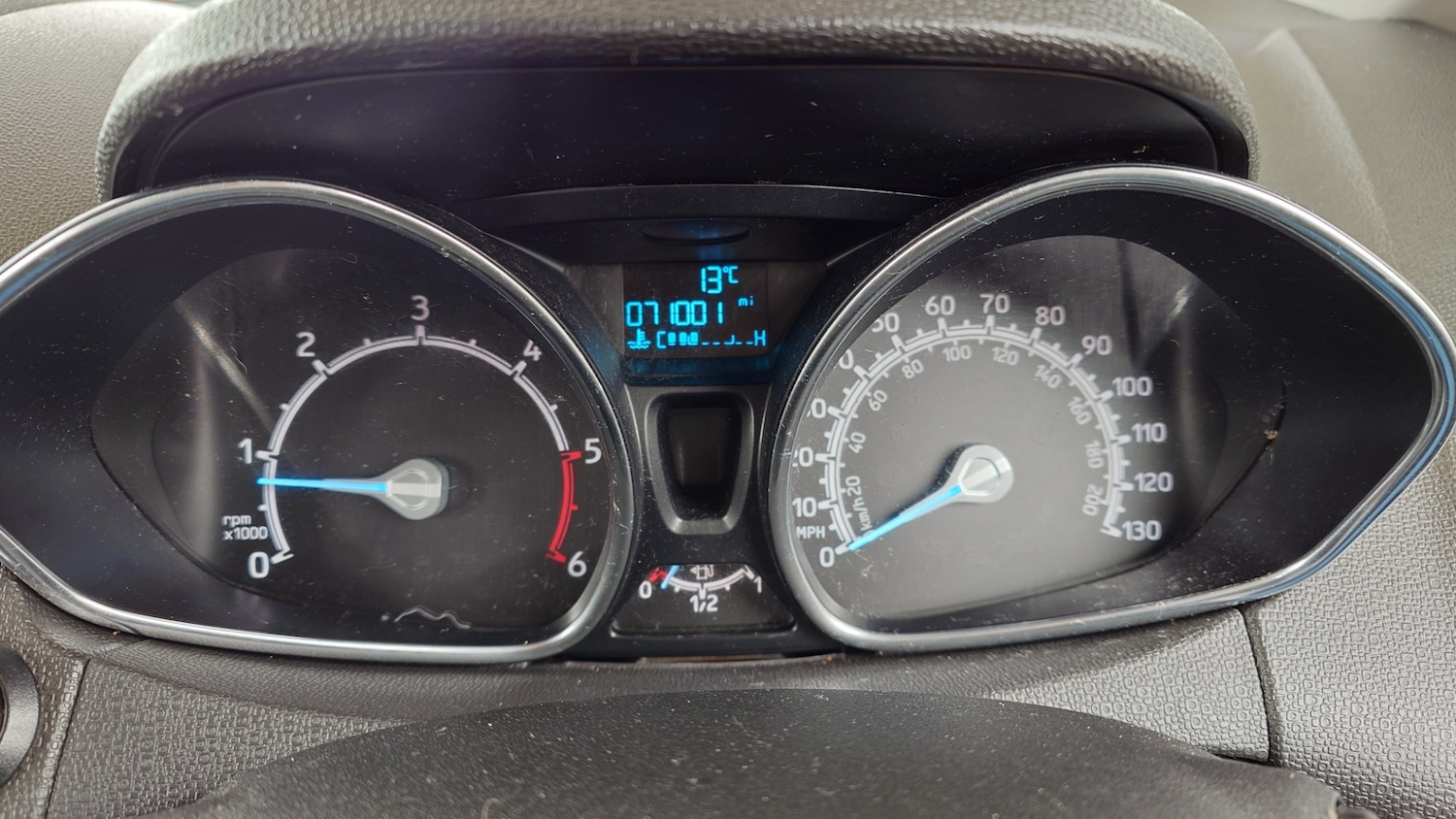 Used Ford Ecosport 2015 for sale - 77907005: Photo 17