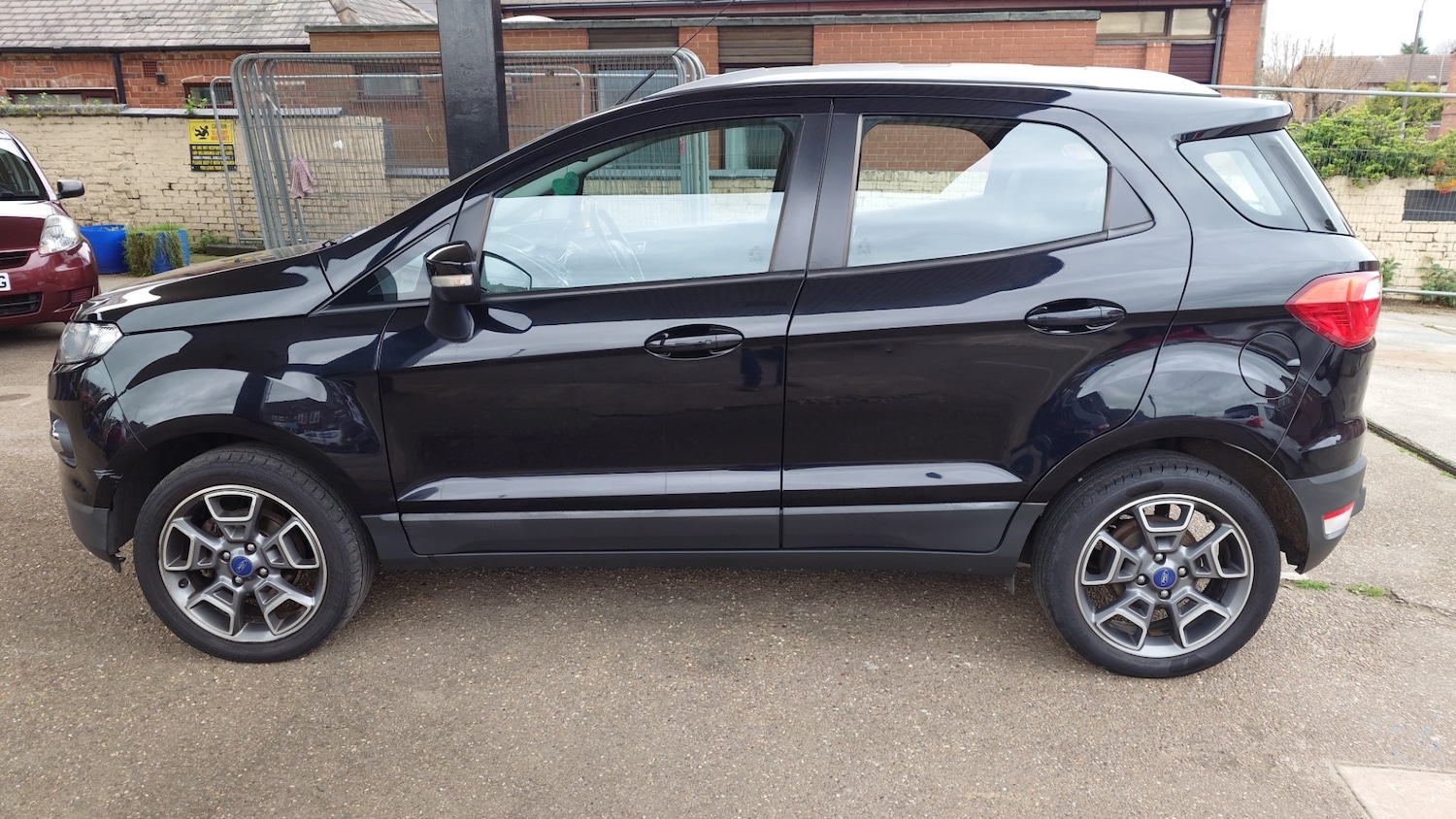 Used Ford Ecosport 2015 for sale - 77907005: Photo 3