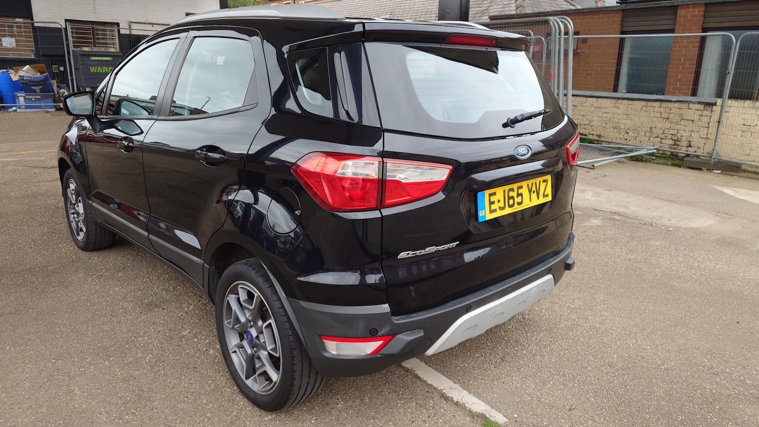 Used Ford Ecosport 2015 for sale - 77907005: Photo 4