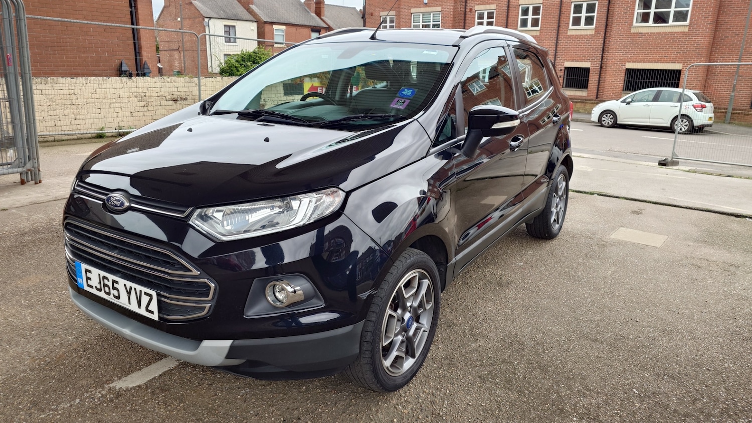 Used Ford Ecosport 2015 for sale - 77907005: Photo 6