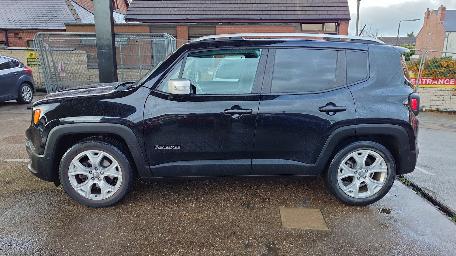 Used Jeep Renegade 2016 for sale - 77543849: Photo 3