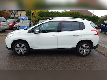 Used Peugeot 2008 2015 for sale - 76211077: Photo