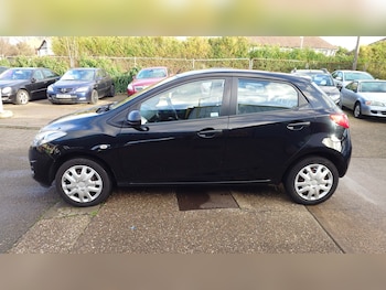 Used Mazda Mazda2 2012 for sale - 76975397: Photo