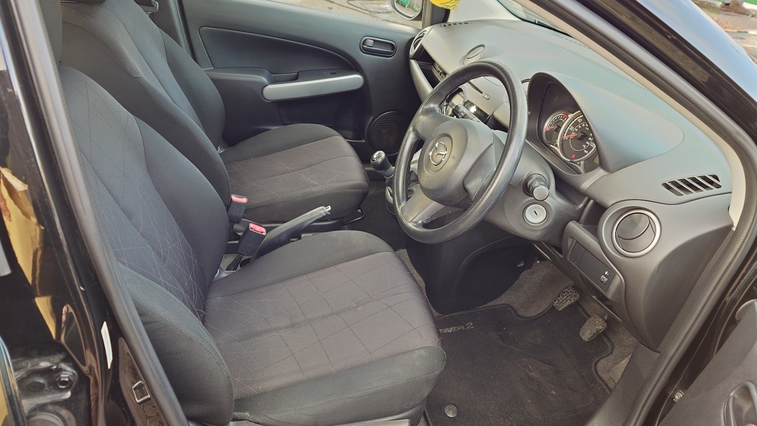 Used Mazda Mazda2 2012 for sale - 76975397: Photo 9