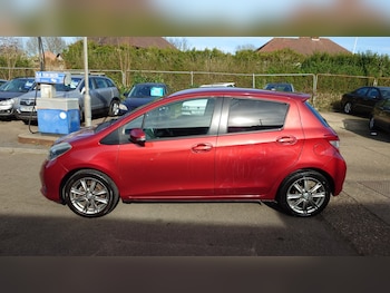 Used Toyota Yaris 2013 for sale - 75922300: Photo