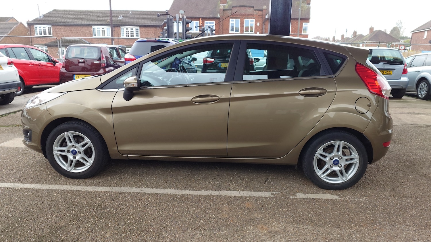 Used Ford Fiesta 2013 for sale - 78013353: Photo 2