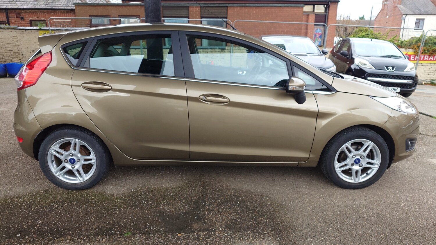 Used Ford Fiesta 2013 for sale - 78013353: Photo 5