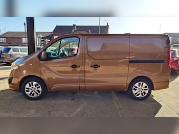 Used Vauxhall Vivaro 2015 for sale - 77572676: Photo