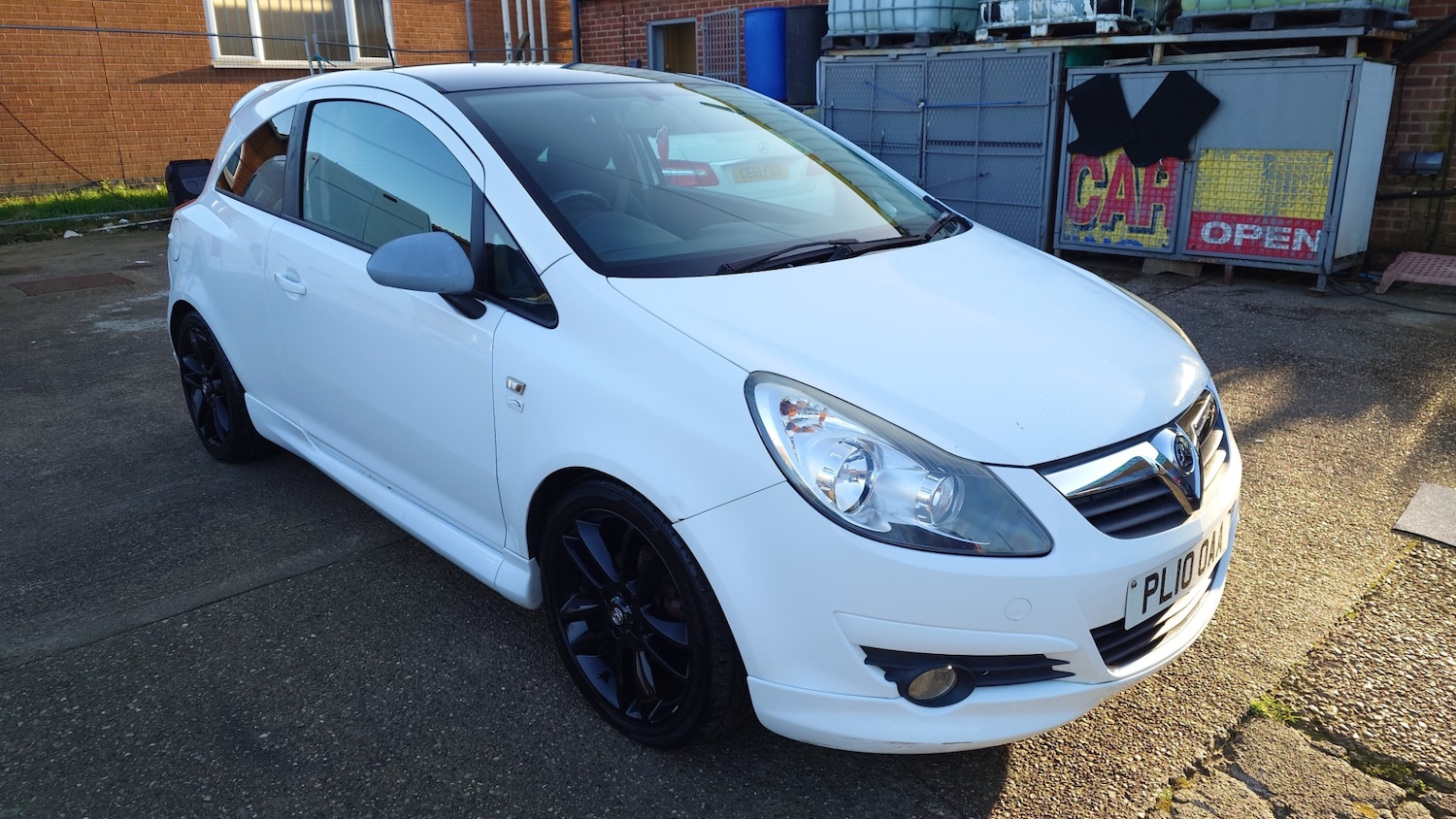 Used Vauxhall Corsa 2010 for sale - 77872034: Photo 2