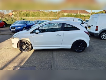 Used Vauxhall Corsa 2010 for sale - 77872034: Photo