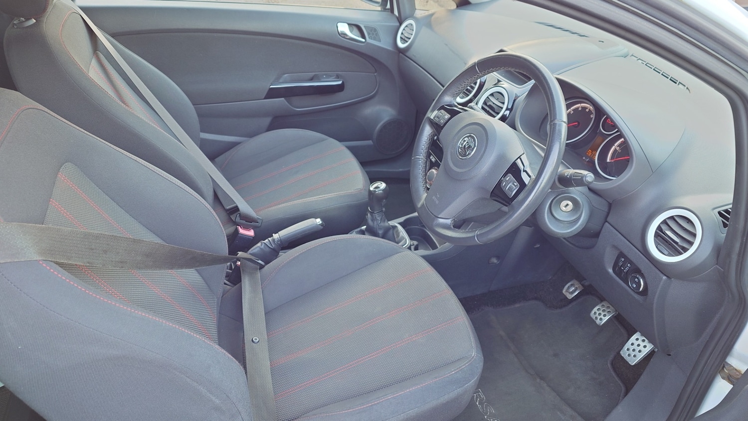 Used Vauxhall Corsa 2010 for sale - 77872034: Photo 9