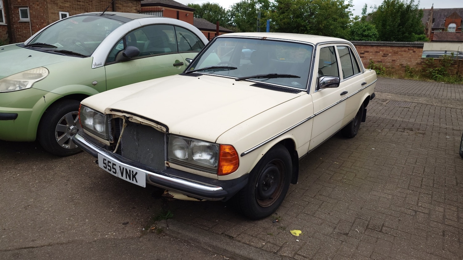 Used Mercedes-Benz 200 1983 for sale - 76063859: Photo 1